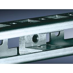 Prófílró U-laga M8, í festiskinnur 23 x 23 mm vörumynd